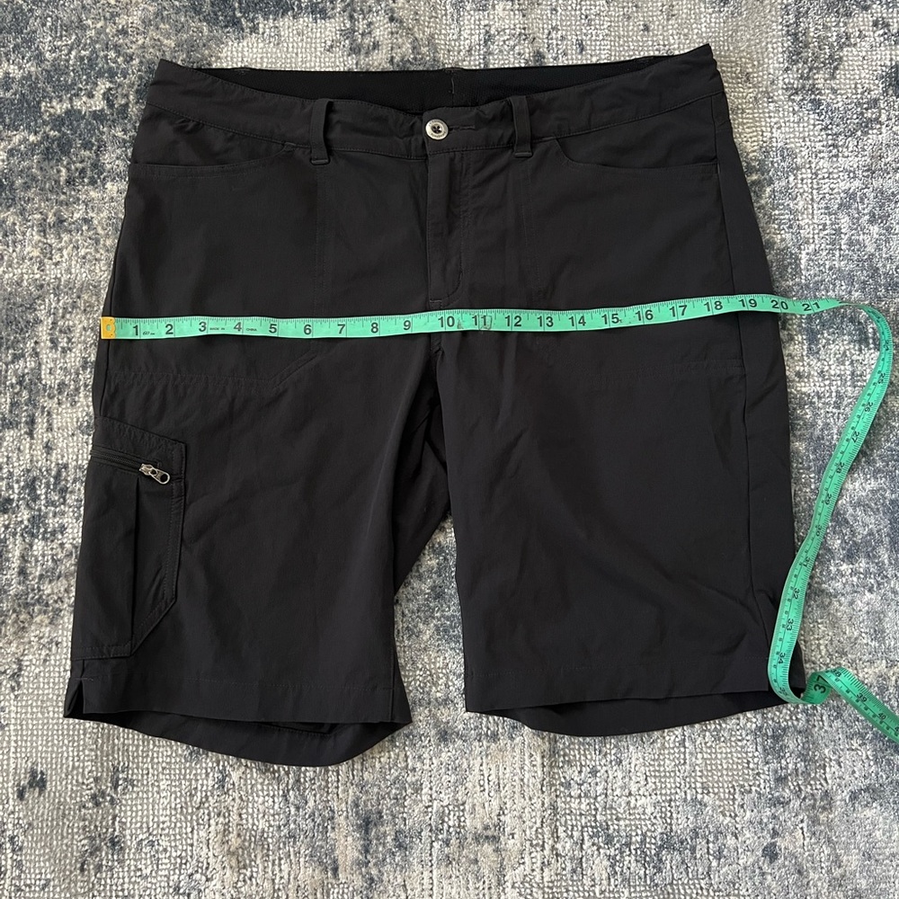 Patagonia Black shorts size 10. - Picture 6 of 10